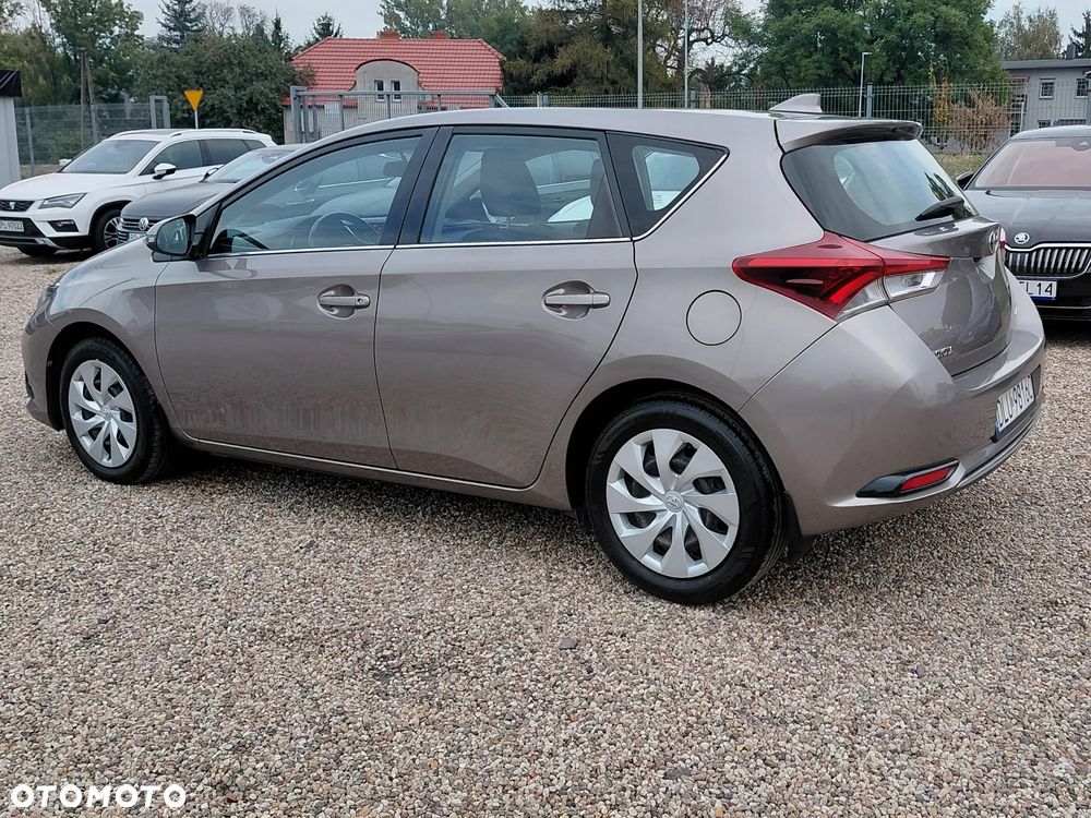 Toyota Auris 1.6 Comfort - 18