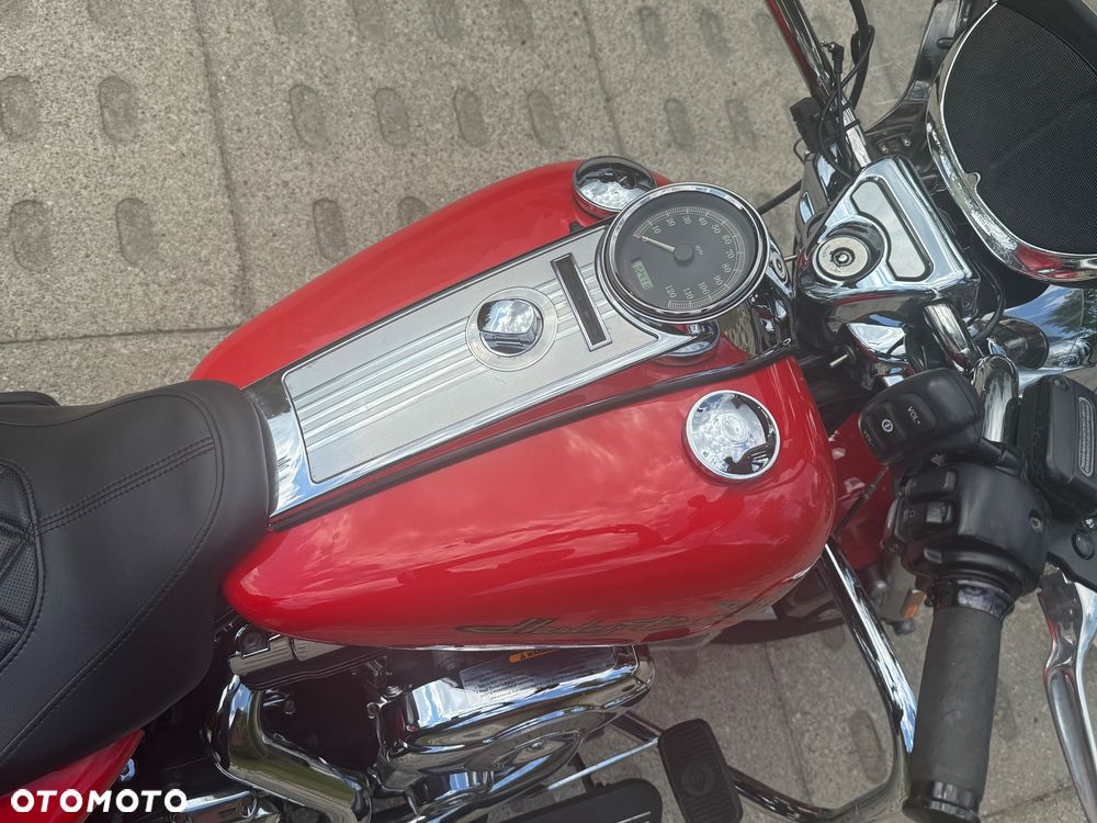 Harley-Davidson Touring Road King - 17