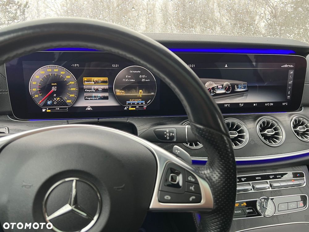 Mercedes-Benz Klasa E 200 Coupe 9G-TRONIC - 28