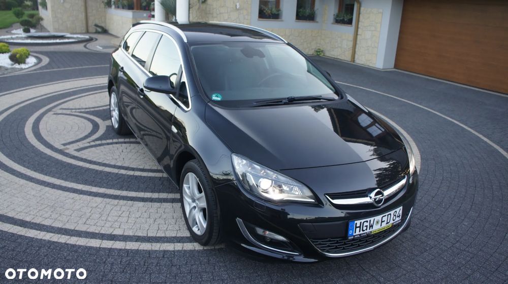 Opel Astra 2.0 CDTI ecoFLEX Start/Stop Exklusiv - 2
