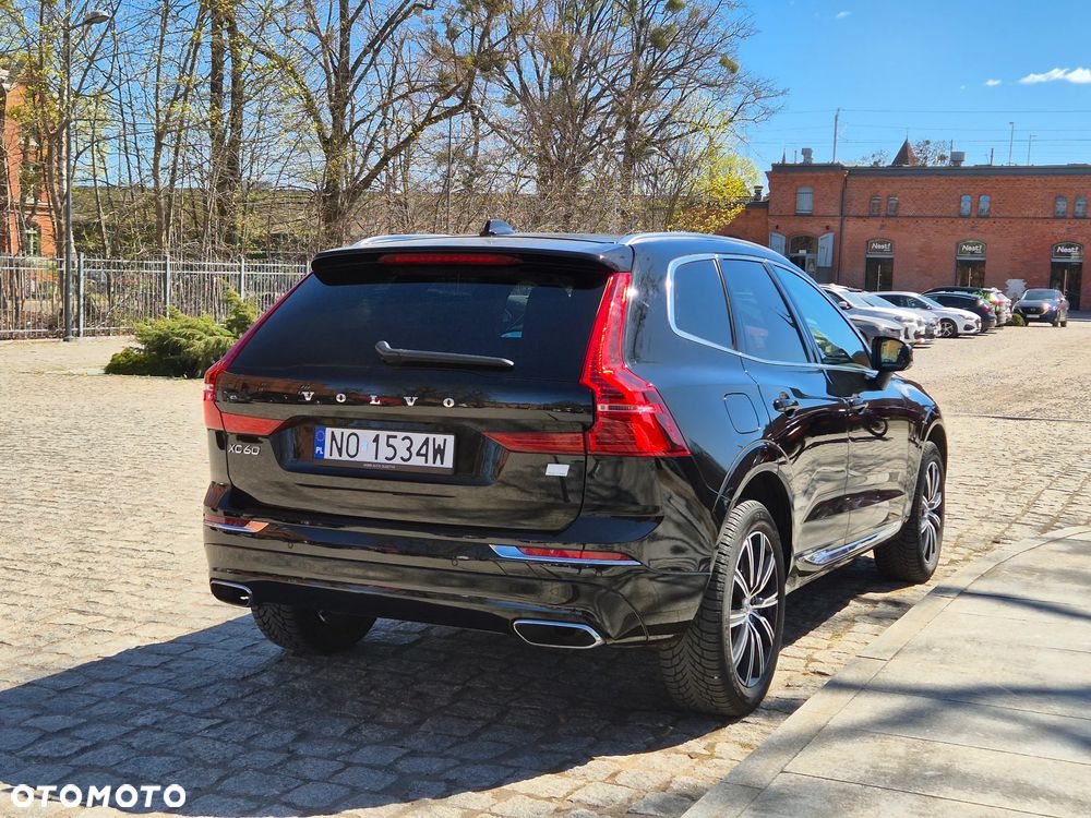 Volvo XC 60 T6 AWD Recharge Geartronic Inscription - 11