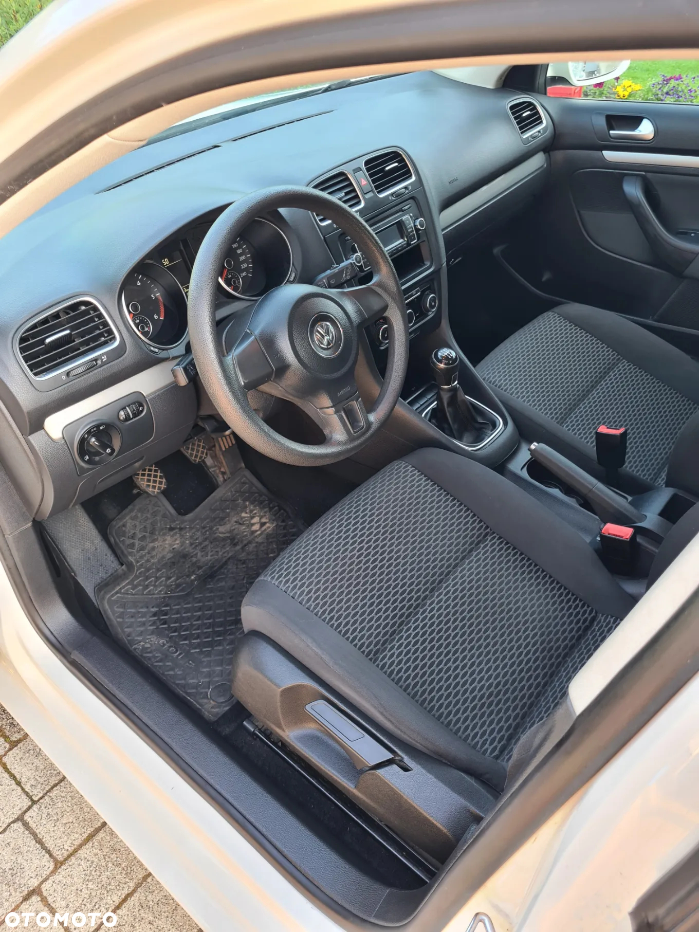 Volkswagen Golf 1.6 TDI DPF Trendline - 18