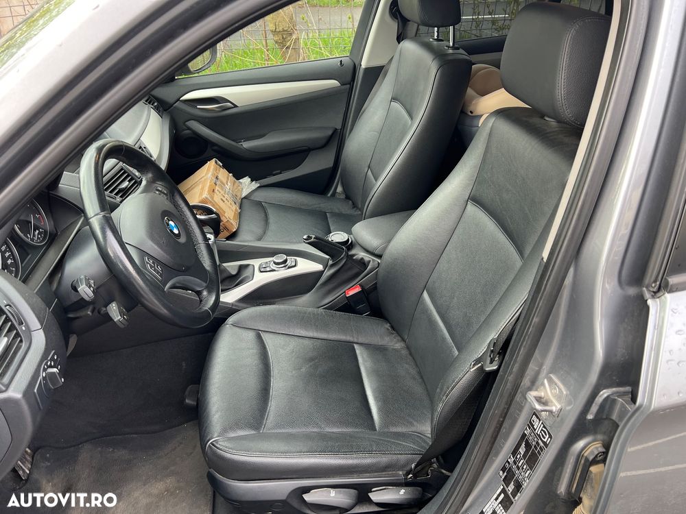 BMW X1 xDrive18d xLine - 27