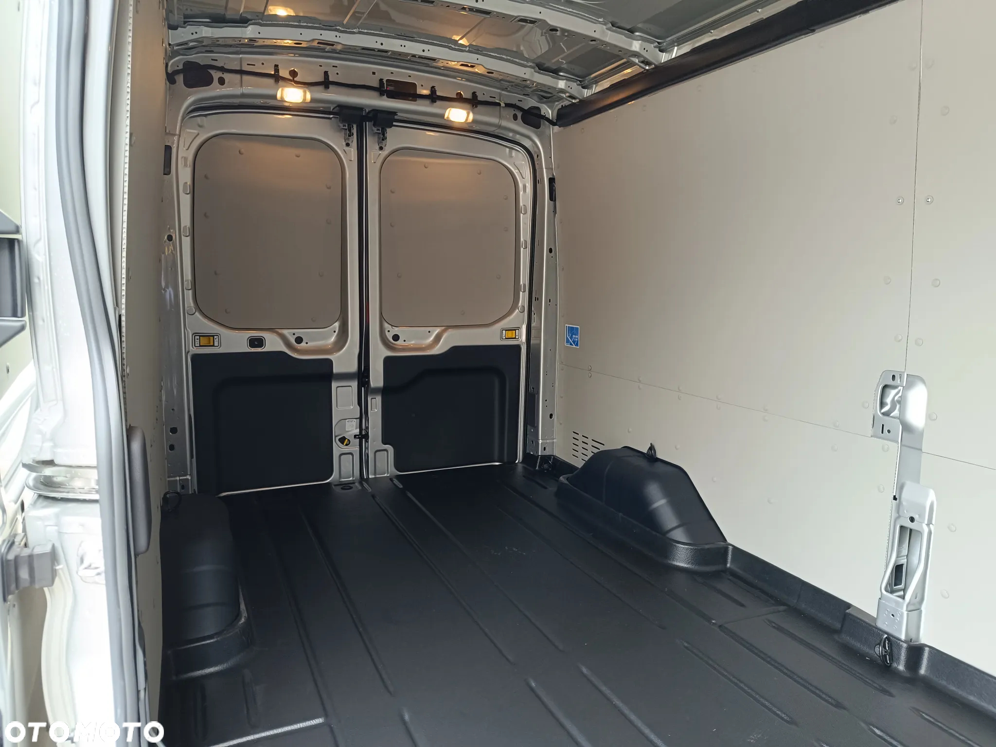 Ford Transit Van Trend M6 AWD 350  L2 - 10