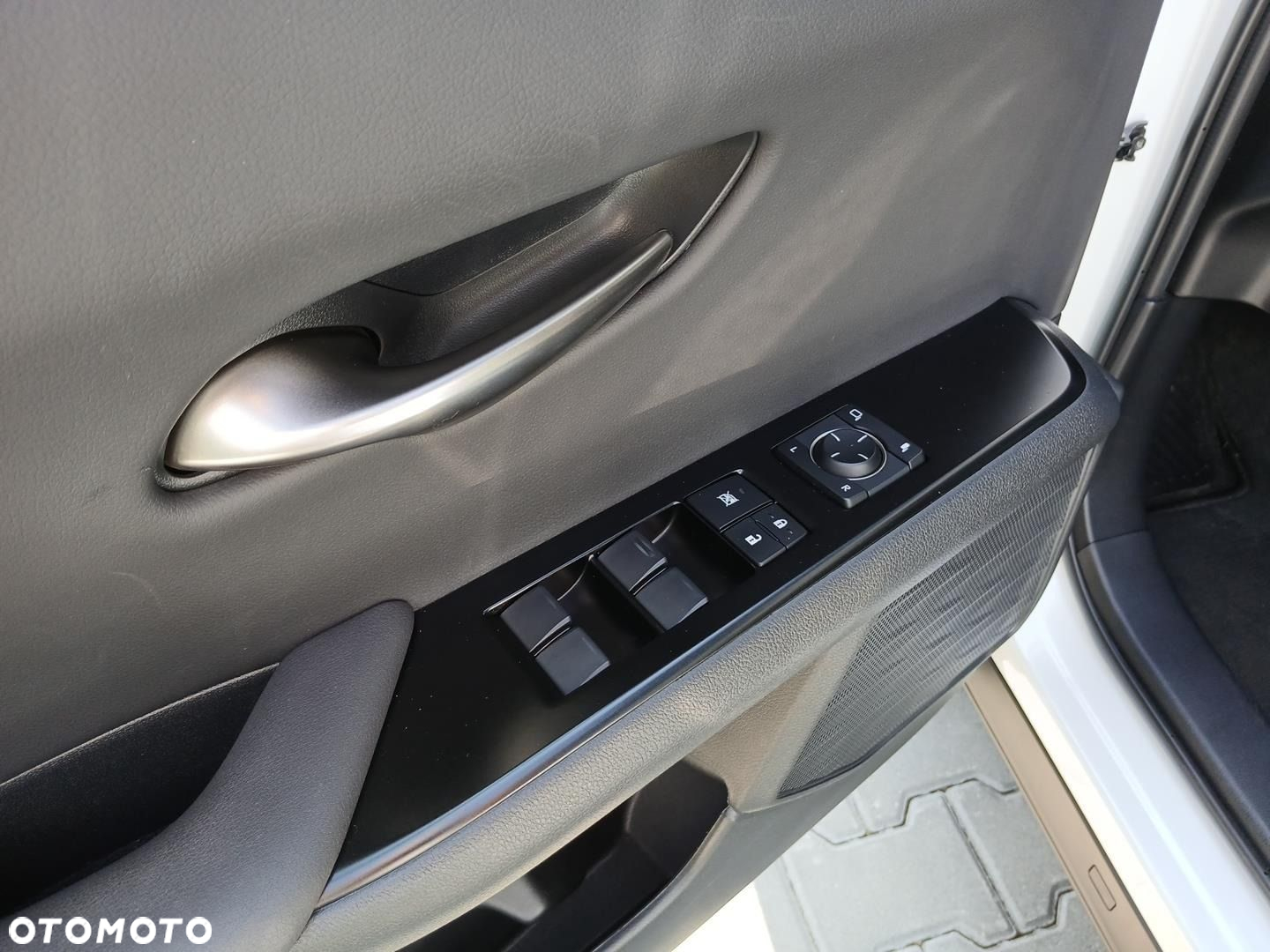 Lexus UX - 20