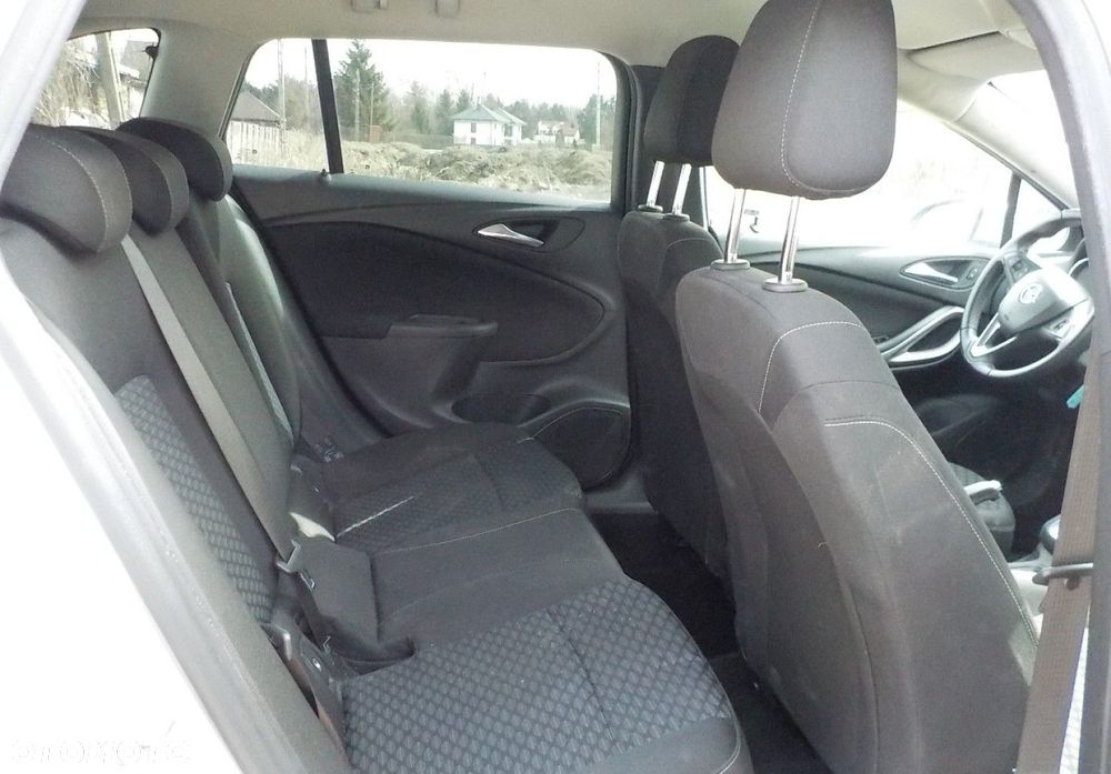 Opel Astra - 16