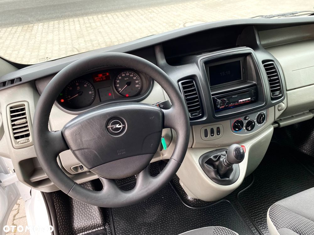 Opel Vivaro - 21