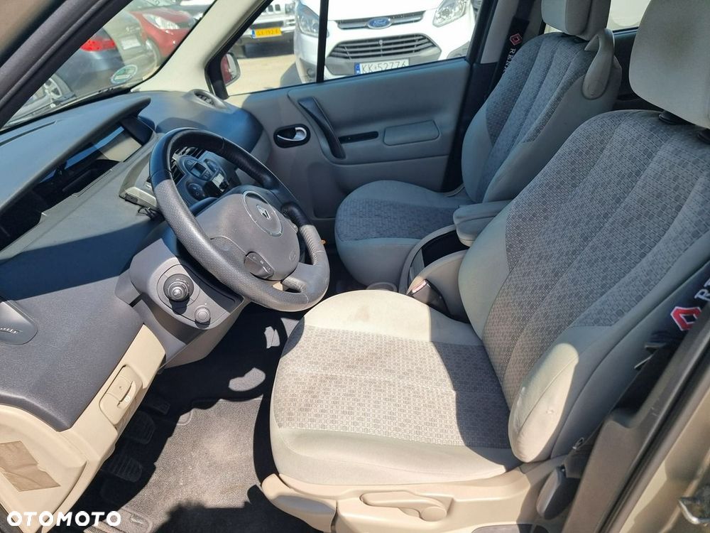 Renault Scenic - 10