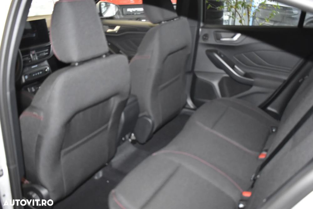 Ford Focus - 15