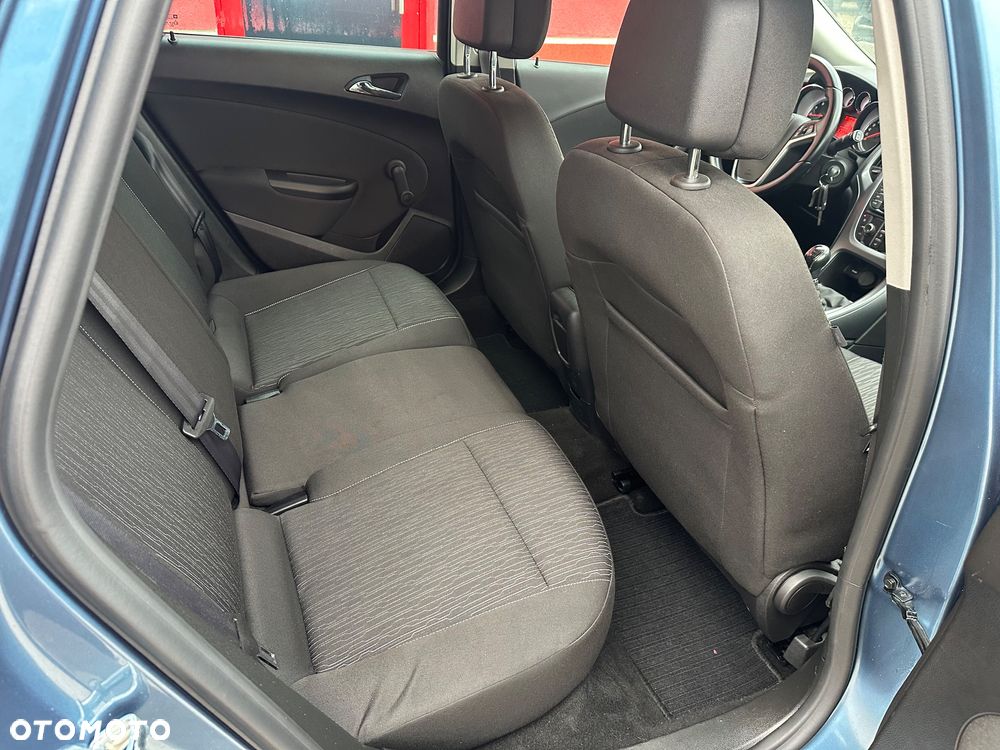 Opel Astra 1.4 Turbo - 11