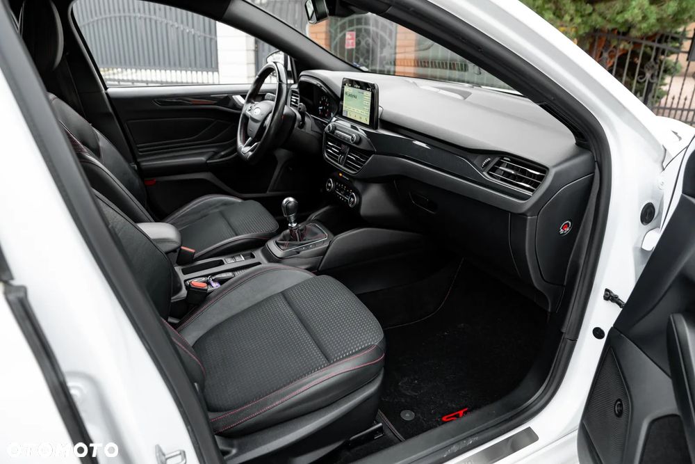 Ford Focus 1.0 EcoBoost Start-Stopp-System ST-LINE STYLE - 23