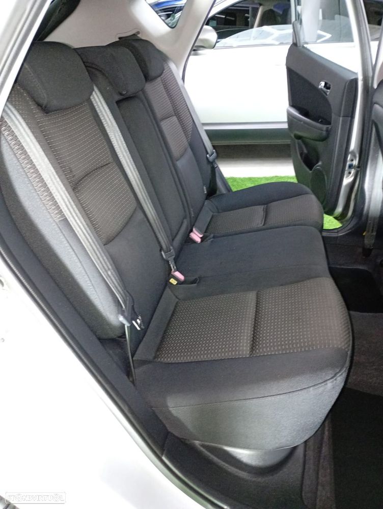 Hyundai i30 1.6 CRDI Classic - 21