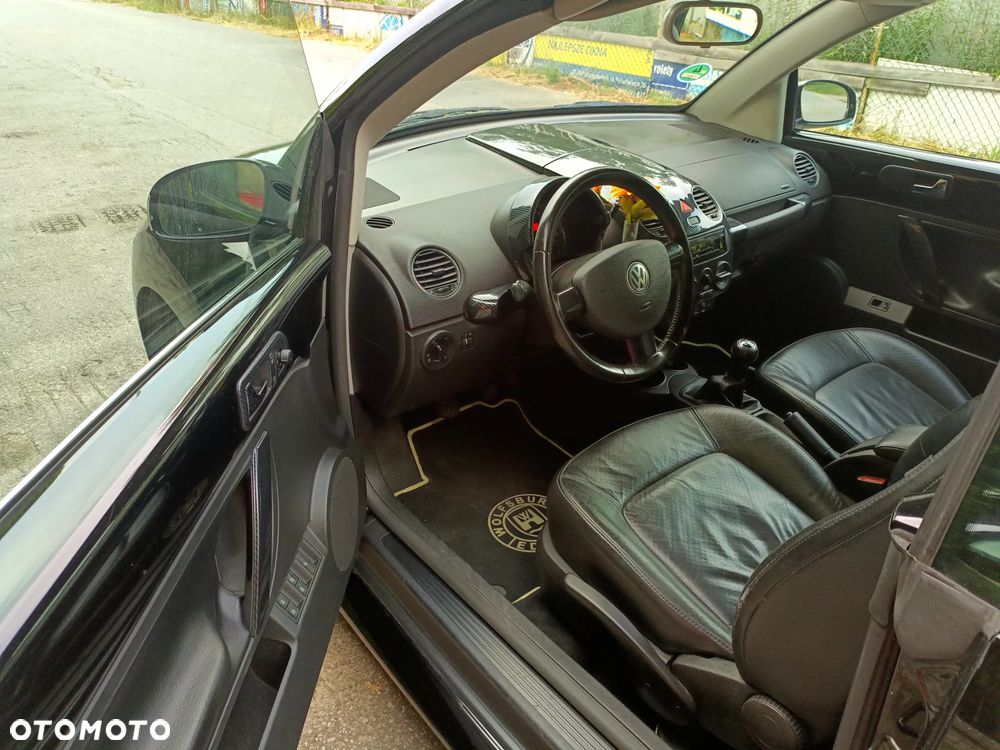 Volkswagen New Beetle 1.6 - 16