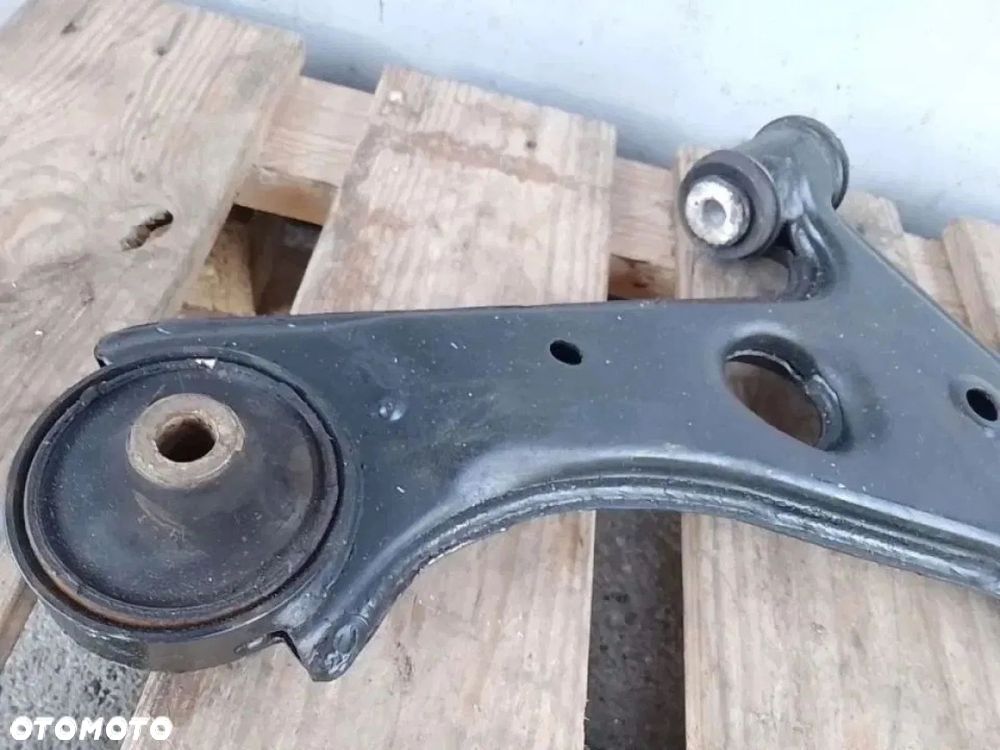 opel corsa e wahacz przedni prawy przód - 3