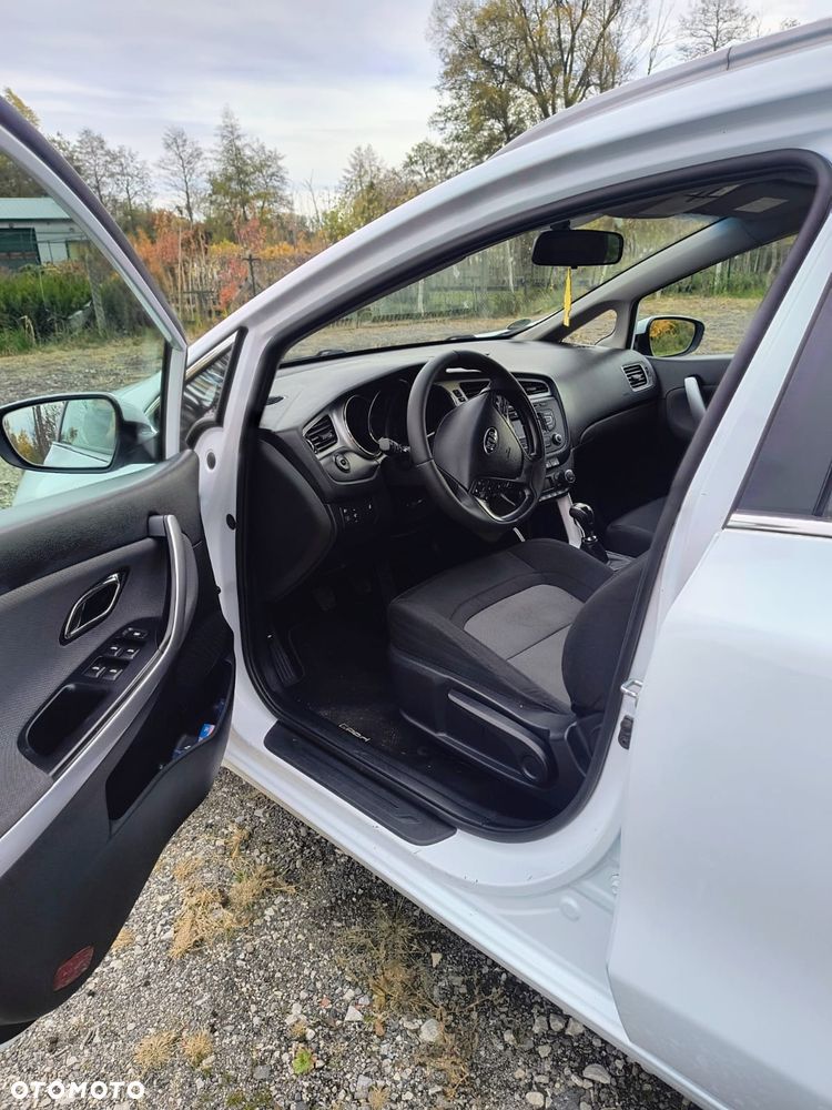 Kia Ceed - 14