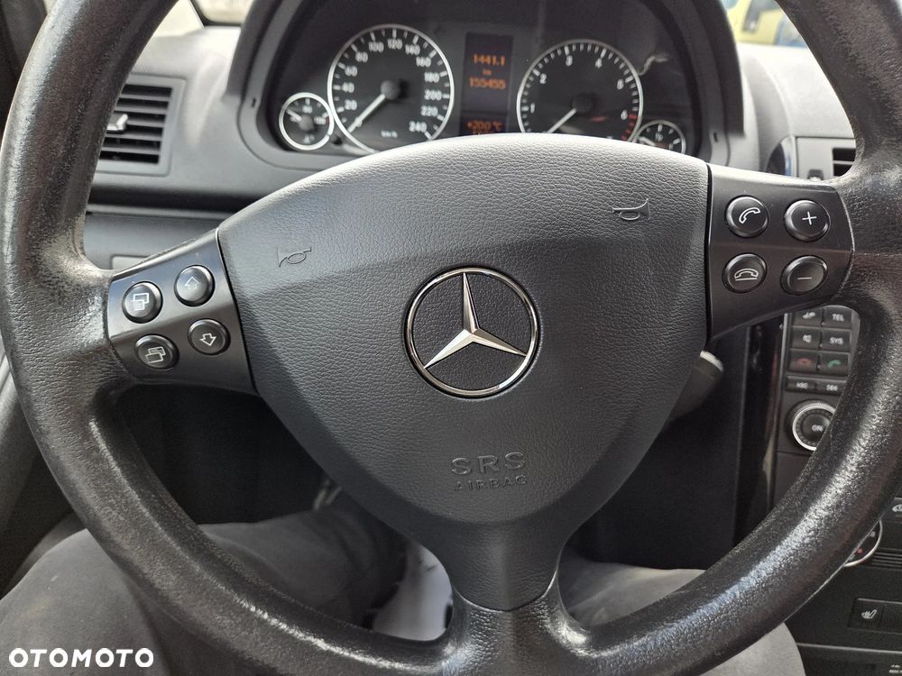 Mercedes-Benz Klasa A 160 BlueEFFICIENCY Elegance - 11