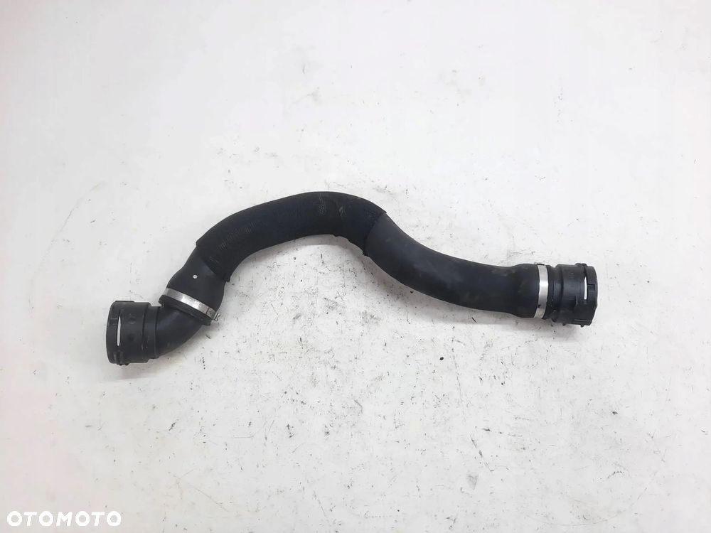 WĄŻ RURA PRZEWÓD WODY JAGUAR XE X760 2.0 D GX73-8260-AC - 2