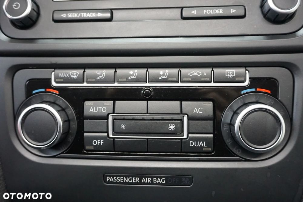 Volkswagen Golf 1.6 Highline - 36