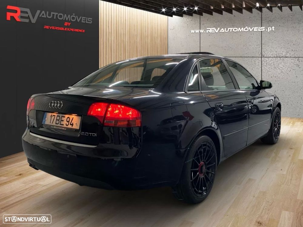 Audi A4 2.0 TDI exclusive - 3