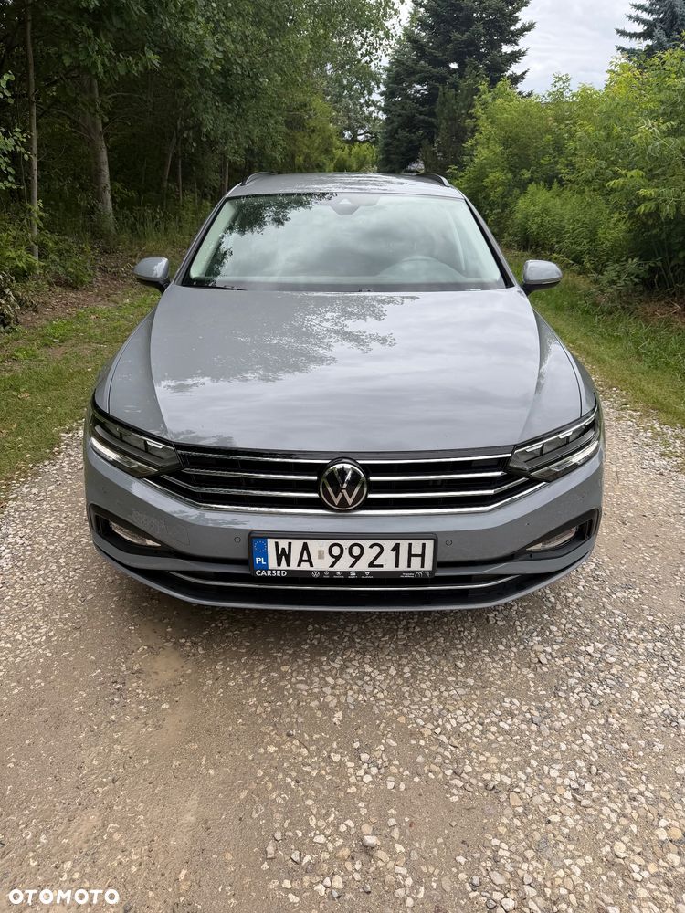 Volkswagen Passat - 25