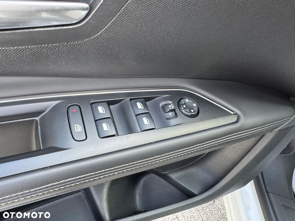 Peugeot 5008 BlueHDi 120 Allure - 31