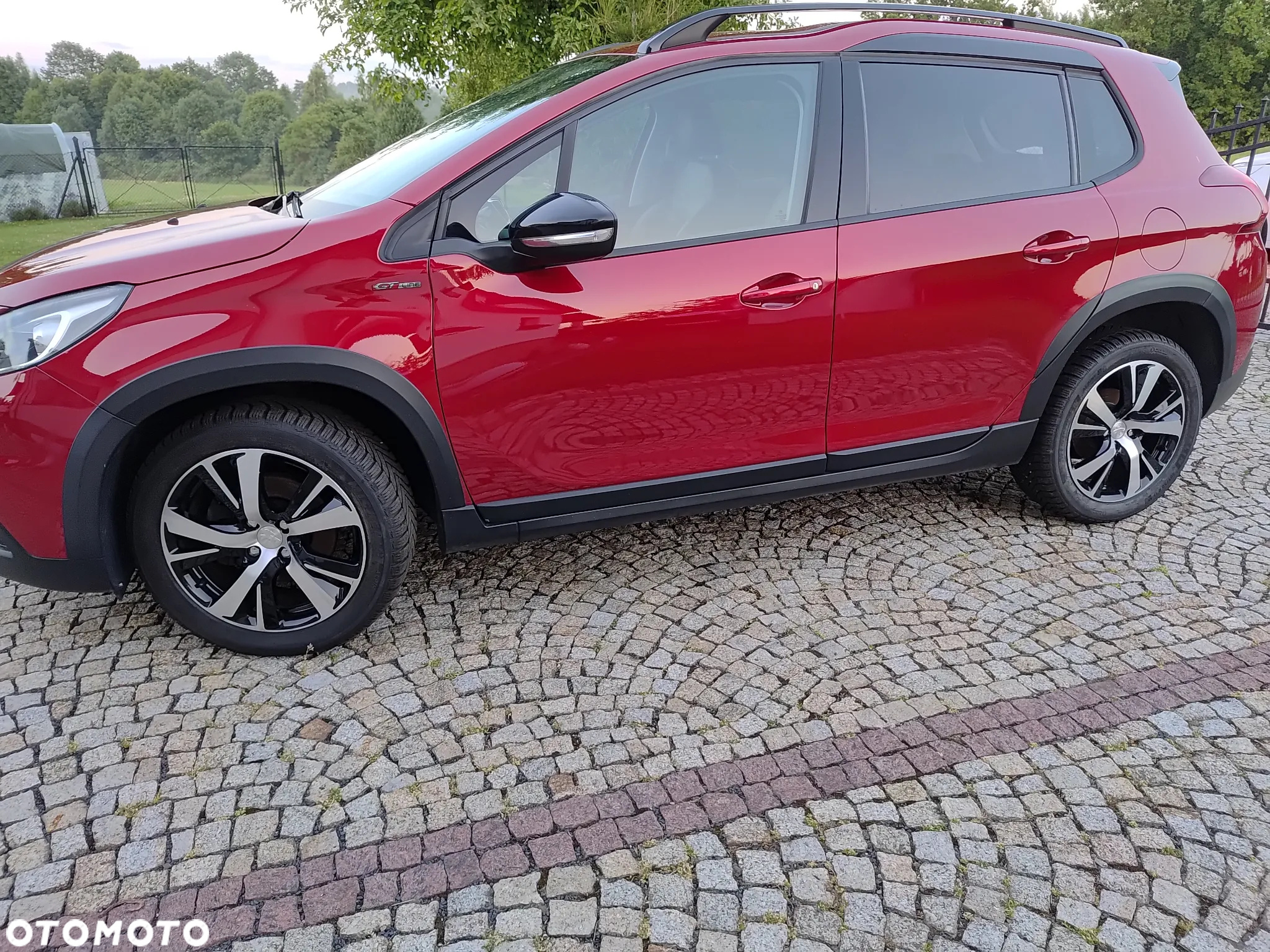 Peugeot 2008 BlueHDi FAP 120 STOP & START GT-Line Edition - 9
