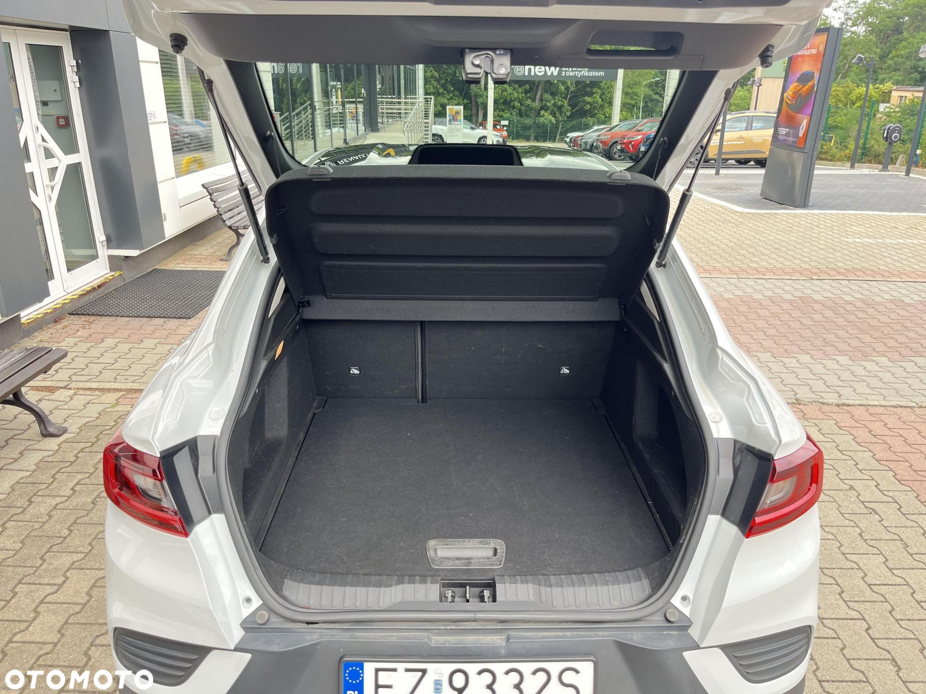 Renault Arkana 1.6 E-TECH Techno MMT - 17