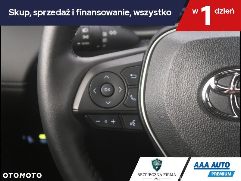 Toyota Corolla Cross - 18