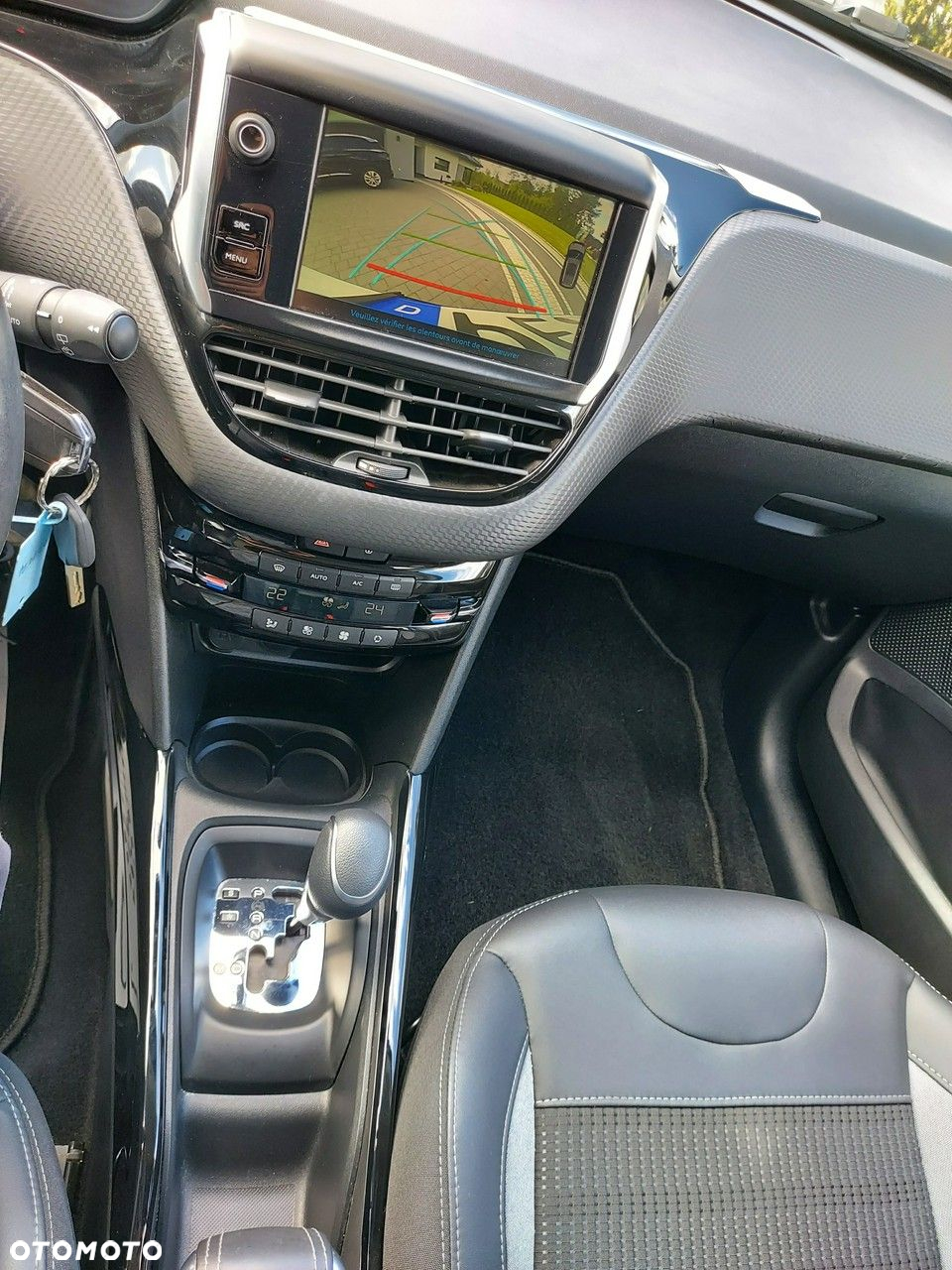 Peugeot 2008 - 14