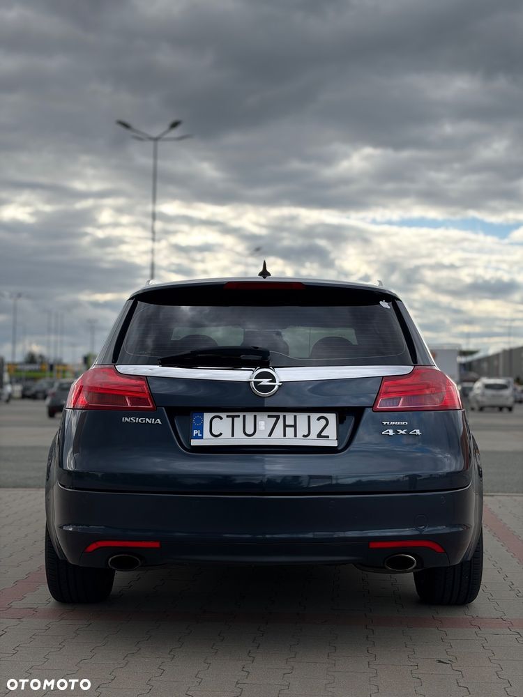 Opel Insignia 2.0 T Cosmo 4x4 - 14