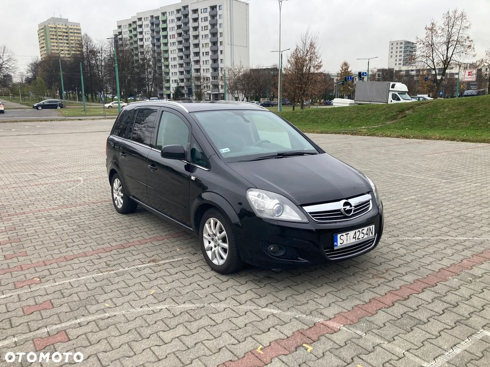 Opel Zafira 1.8 Easytronic Cosmo - 1