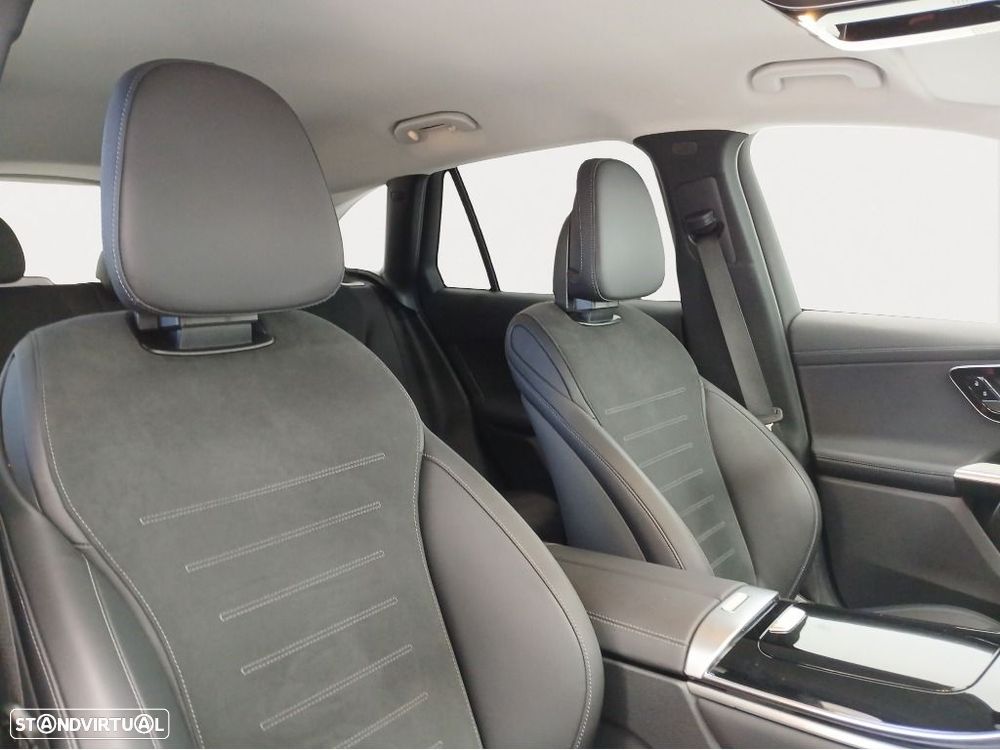 Mercedes-Benz GLC 300 - 13