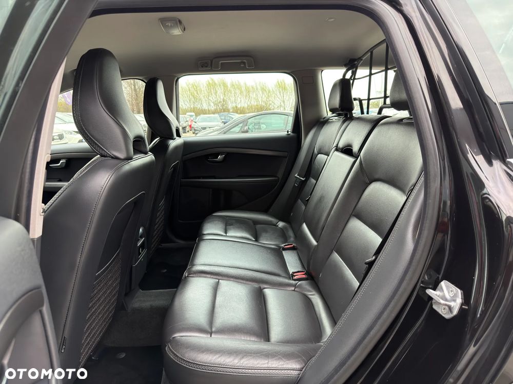 Volvo XC 70 ver-d4-drive--e-dynamic-momentum - 26