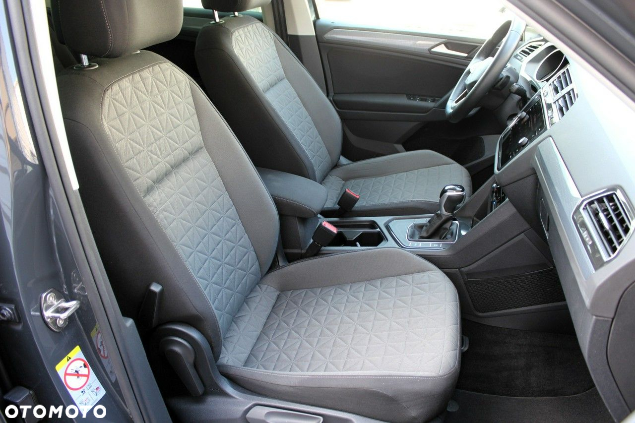 Volkswagen Tiguan - 10