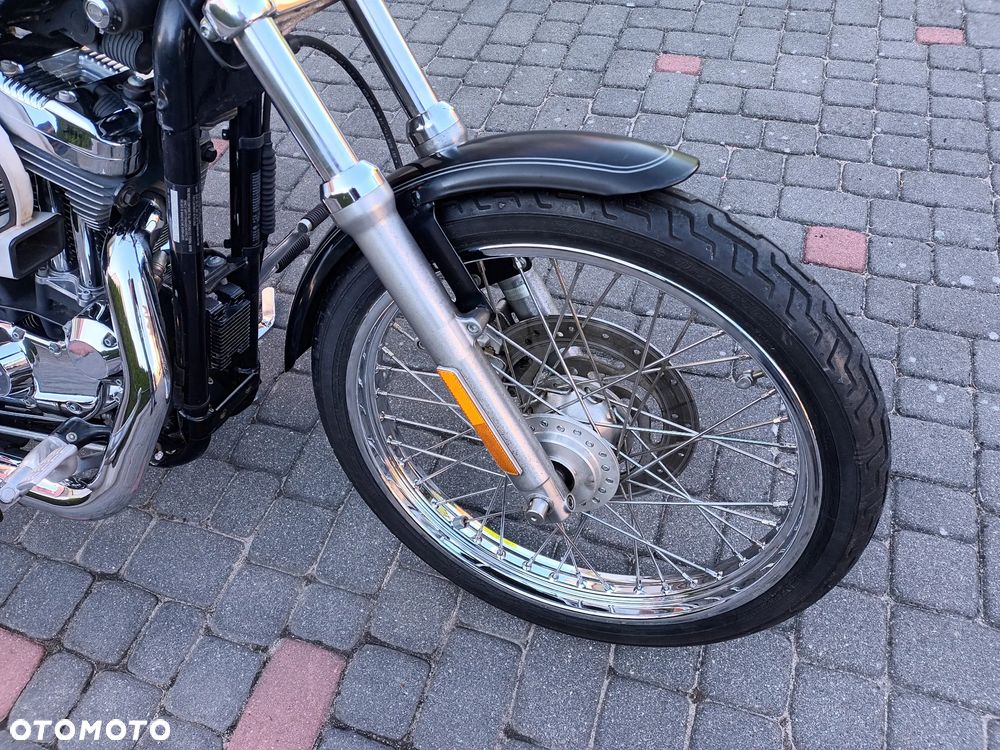 Harley-Davidson Sportster Custom 1200C - 2