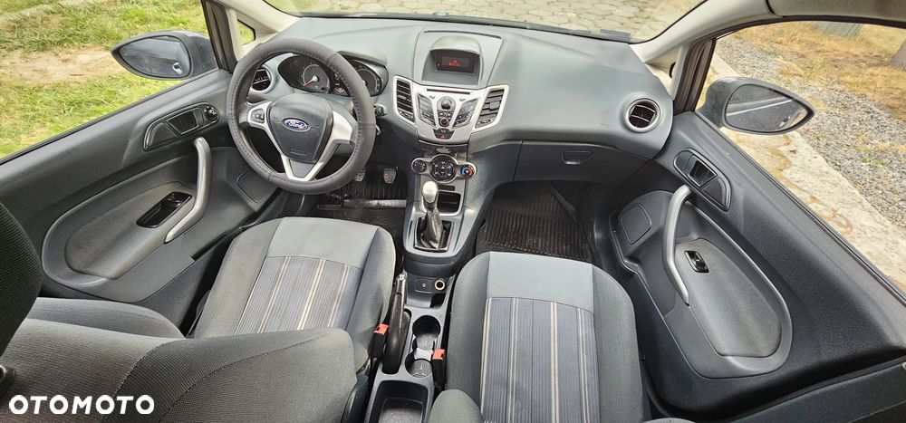 Ford Fiesta - 8