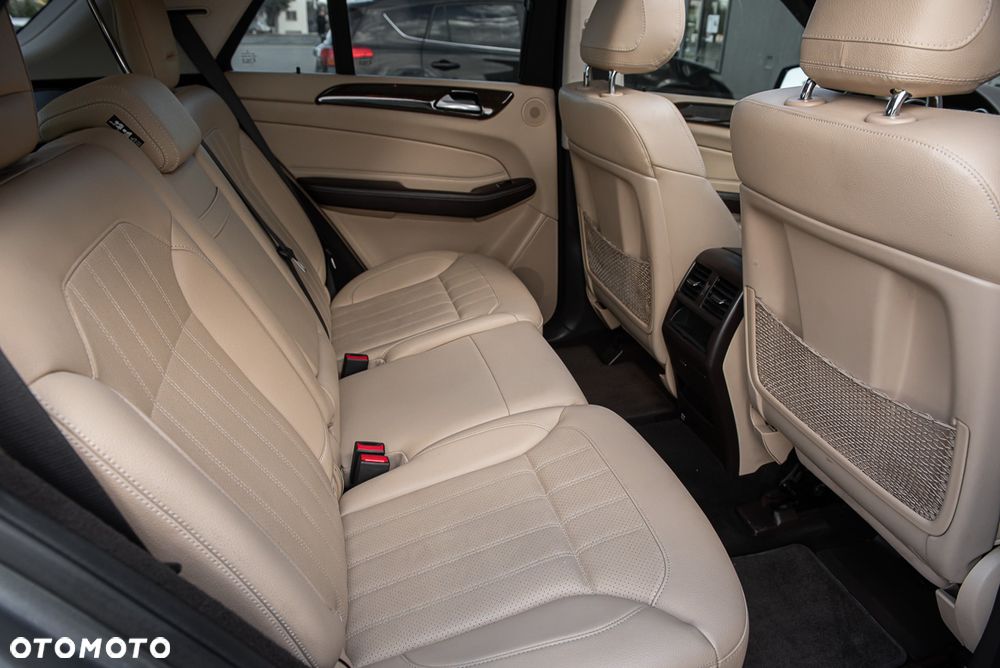 Mercedes-Benz GLE - 37