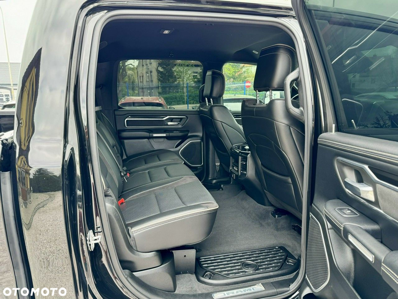 RAM 1500 - 13