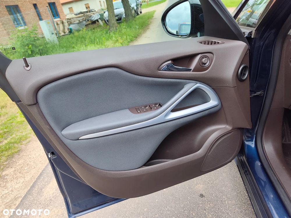 Opel Zafira - 20