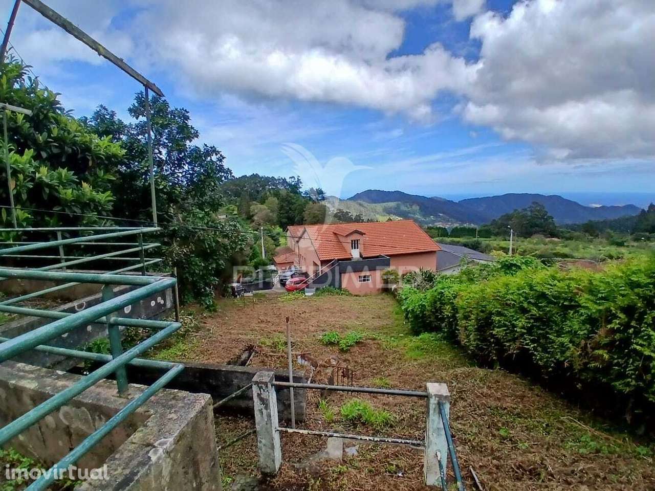 Terreno Urbano no Santo da Serra - Grande imagem: 3/13
