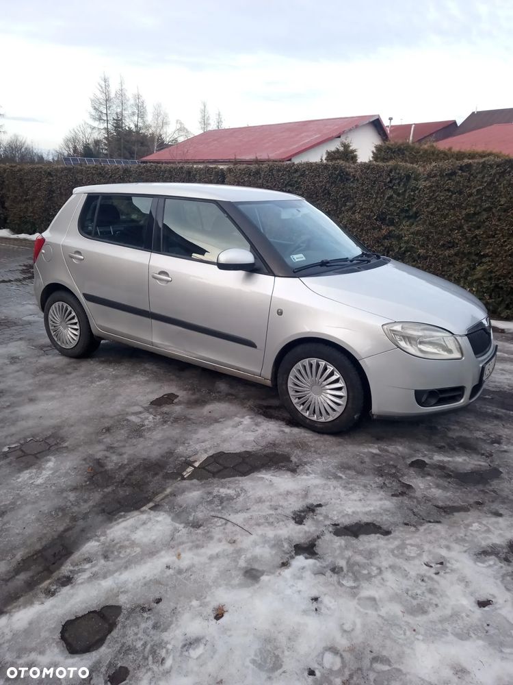 Skoda Fabia 1.6 16V Comfort - 4