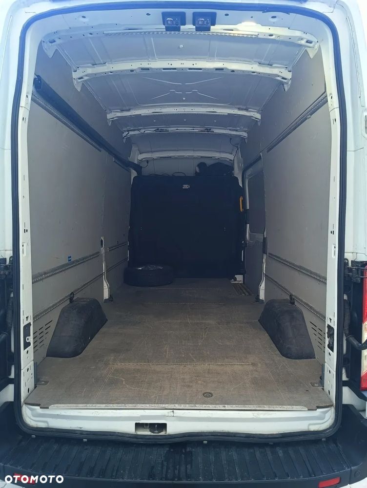 Ford Transit - 11