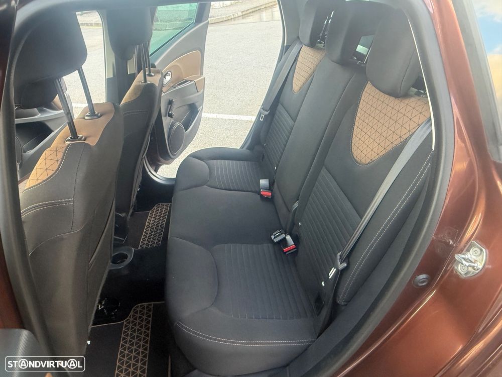 Renault Clio Sport Tourer dCi 90 Dynamique - 17