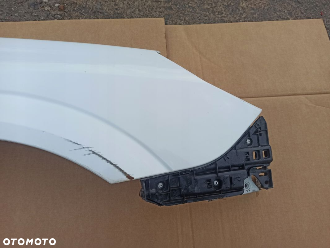 Błotnik prawy przód OPEL VECTRA C LIFT SIGNUM Z474 - 8