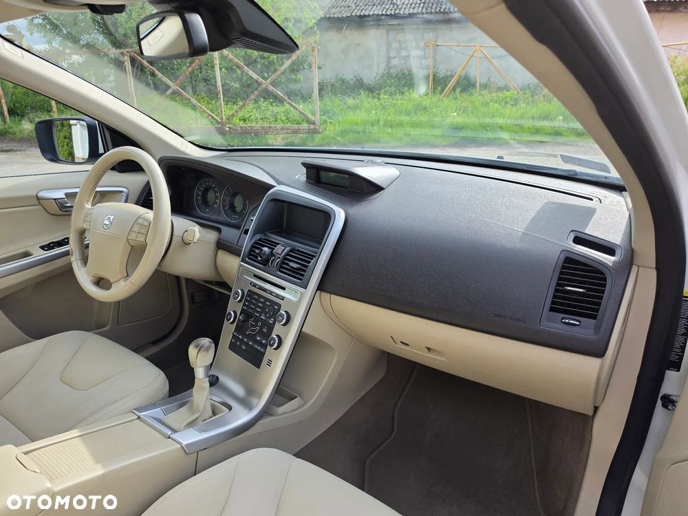 Volvo XC 60 D5 AWD - 7