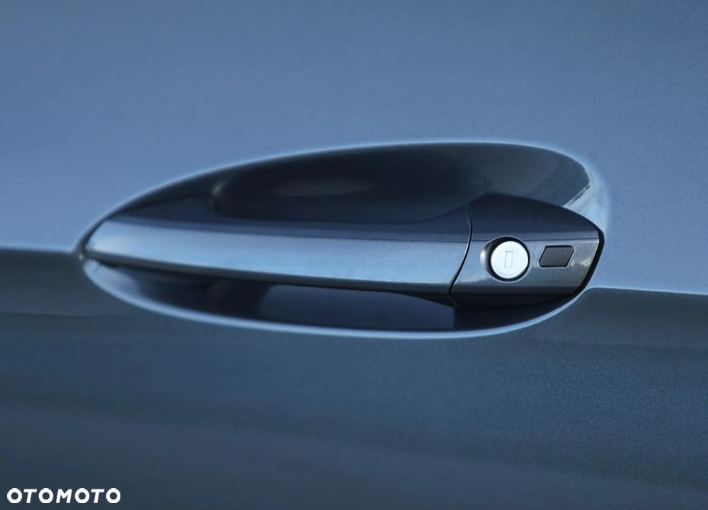 Mercedes-Benz Klasa E - 34