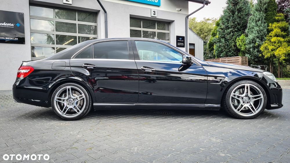 Mercedes-Benz Klasa E 63 AMG AMG Speedshift 7G-MCT - 7