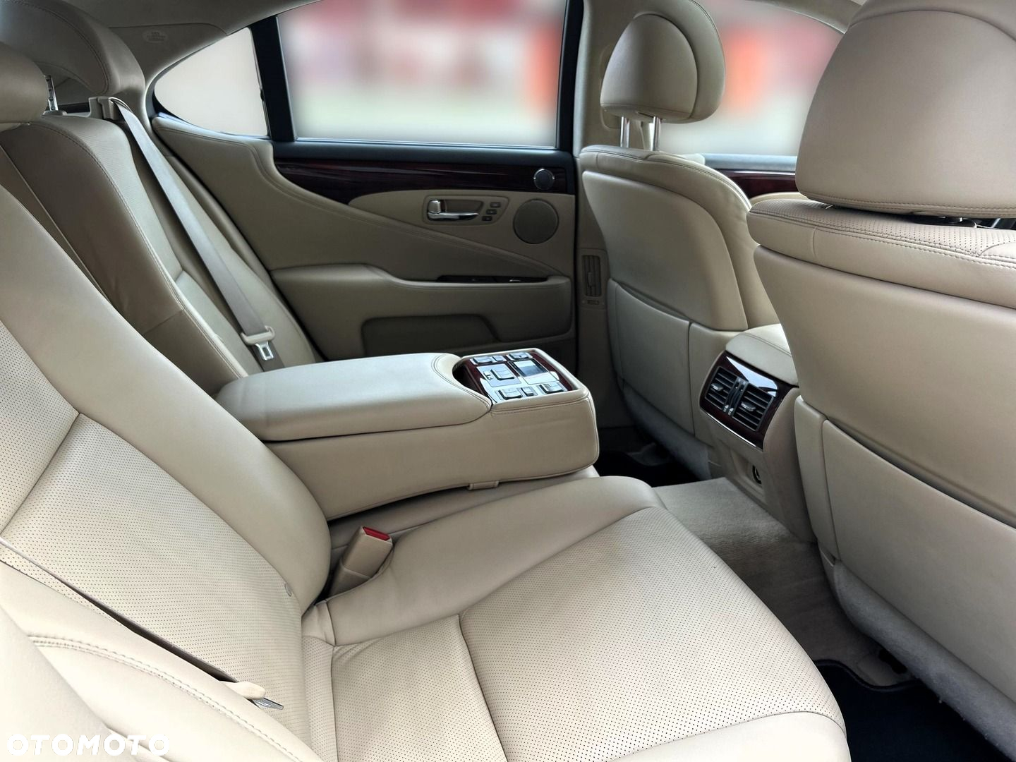 Lexus LS 460 Prestige - 16