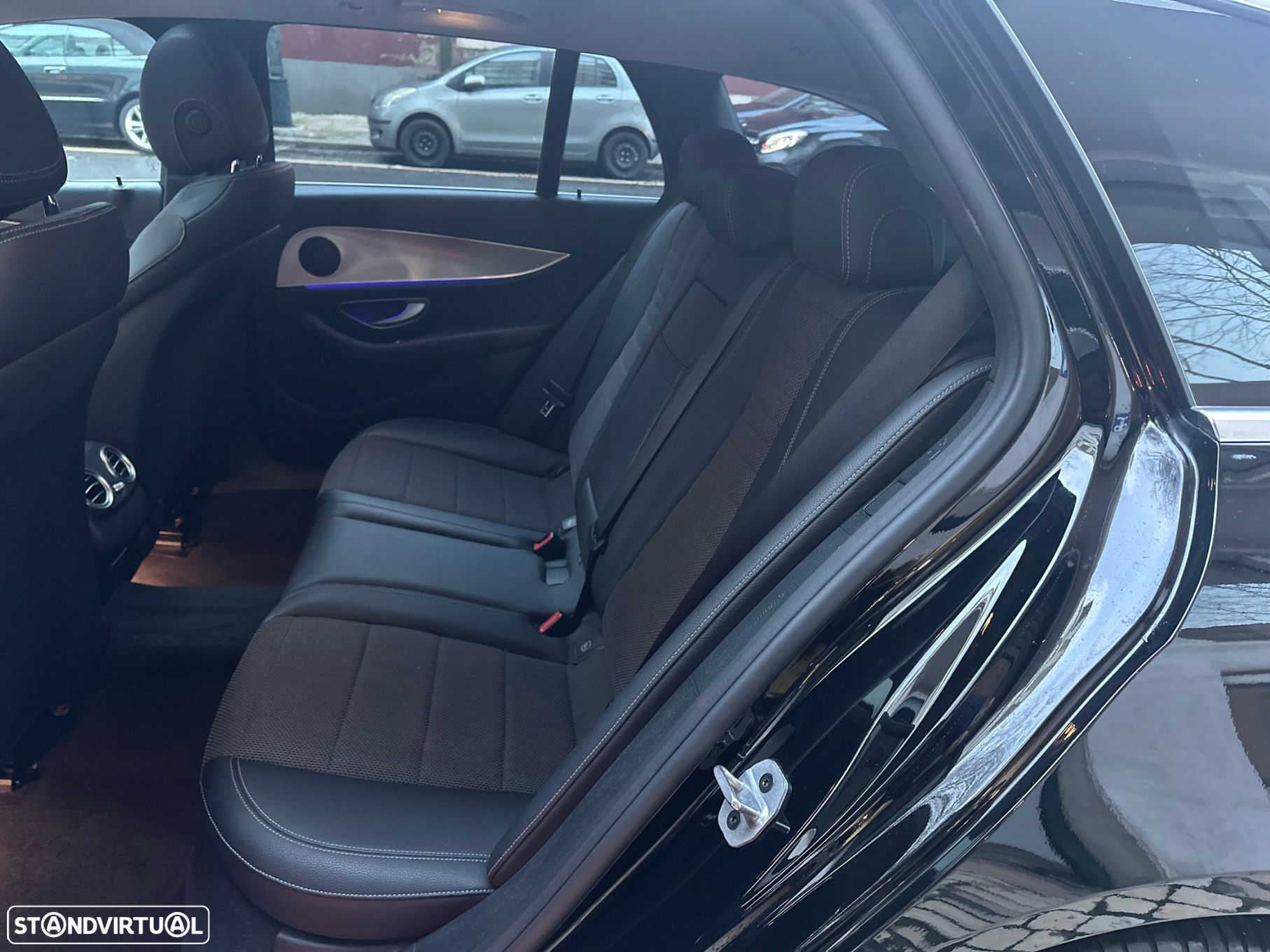 Mercedes-Benz E 300 de Avantgarde - 10
