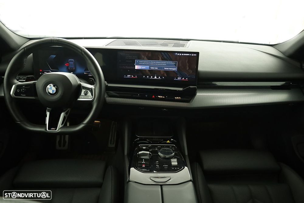 BMW 520 d Pack Desportivo M - 8